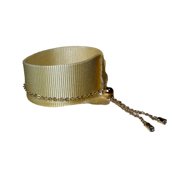 Swarovski Una bracelet Heart, Small, Red, Gold-tone plated - Picture 3 of 5